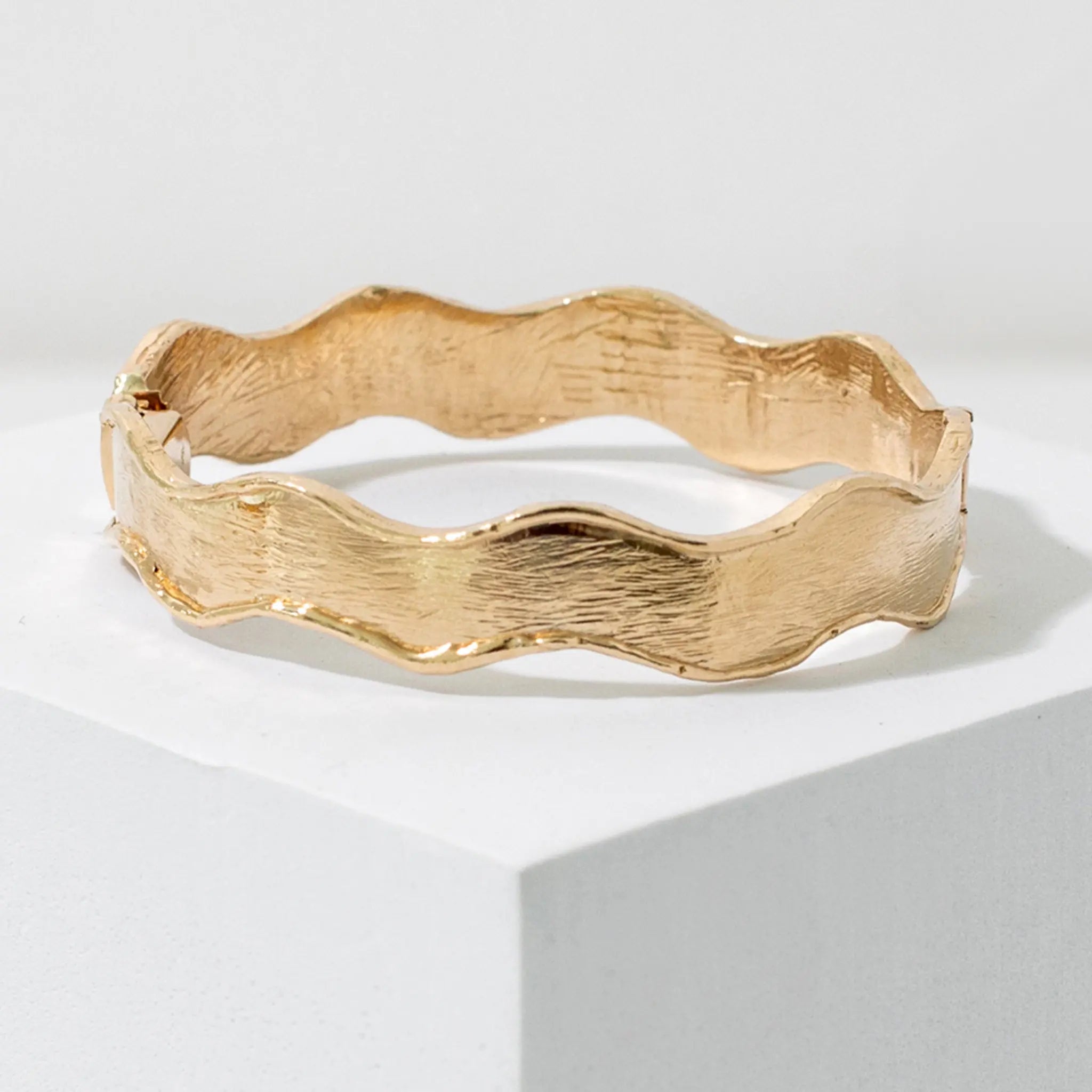 Popular Hand carved wavy bone bangle bracelet